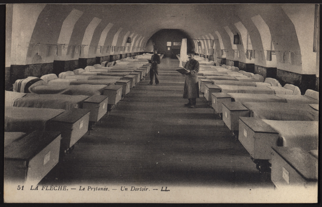 La Flèche - edit LL n°51 Le Prytanée - Un Dortoir