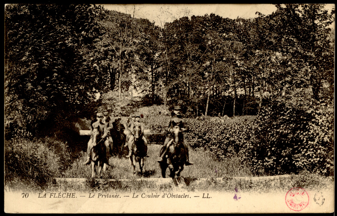 La Flèche - edit LL n°70 Le Prytanée - Le Couloir d'Obstacles