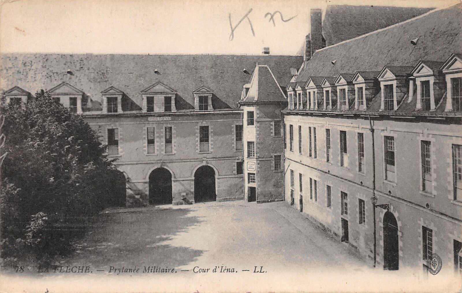 La Flèche - edit LL n°78 Le Prytanée Militaire - Cour d'Iéna