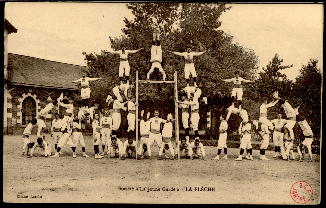 La Flèche - 1900-1945 - edit Lerein Socièté La Jeune Garde