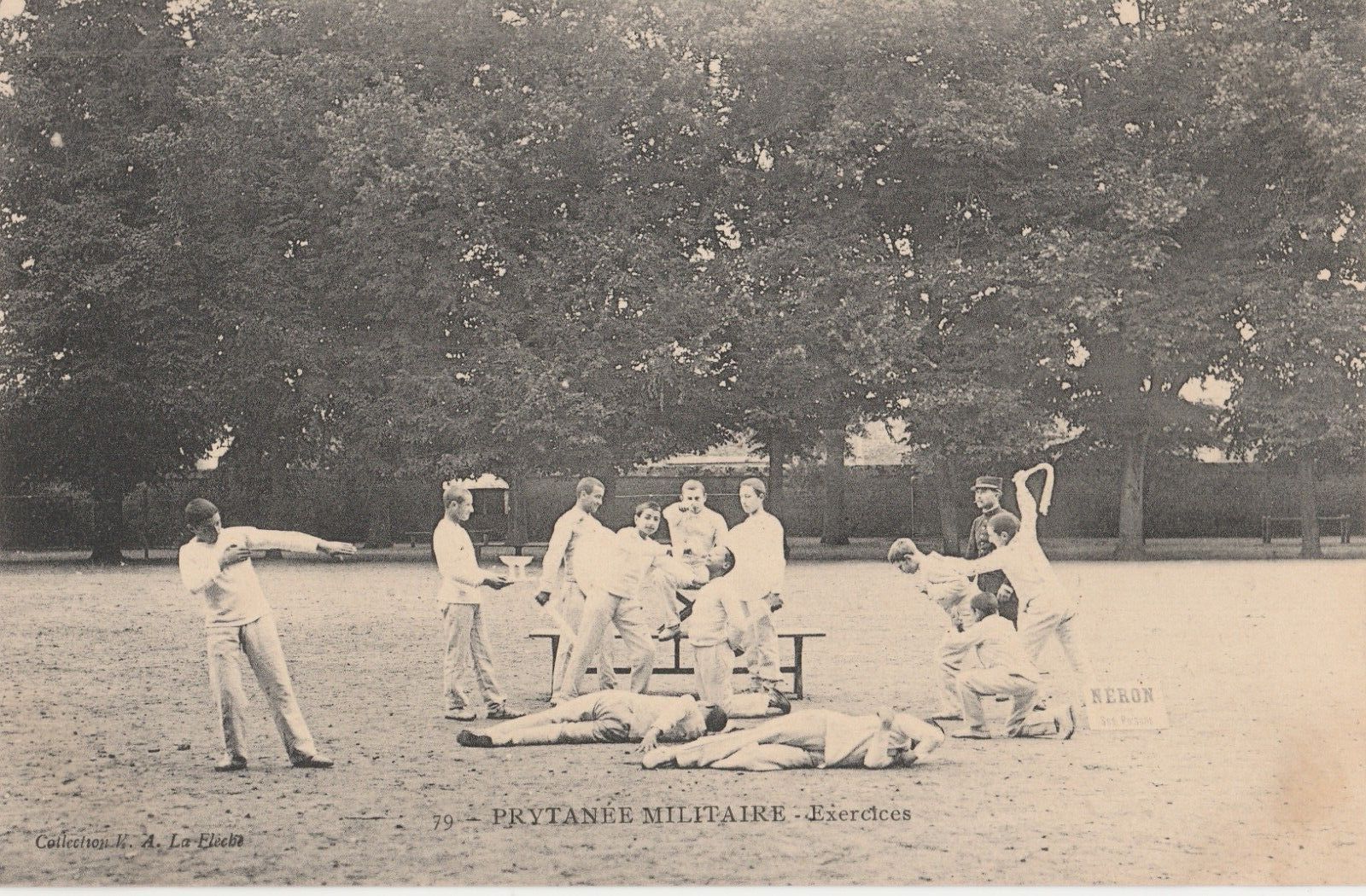 La Flèche - edit VA n°79 Prytanée Militaire - Exercices