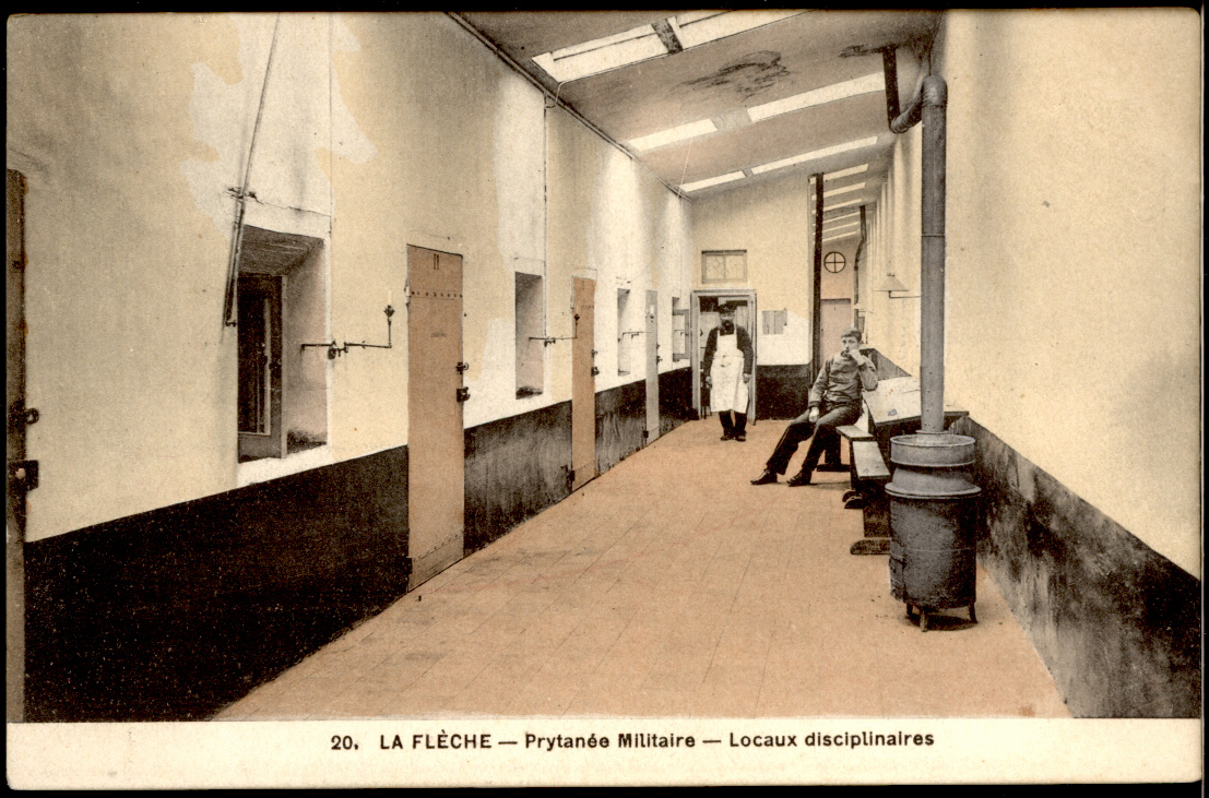 La Flèche - n°20 Prytanée Militaire - Locaux disciplinaires - Couleur