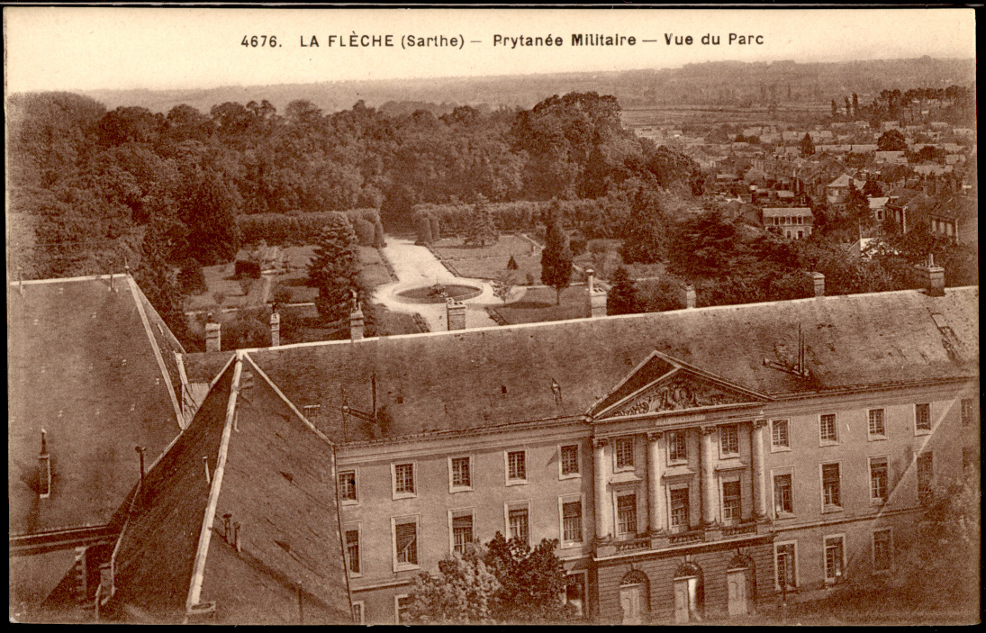La Flèche - 1900-1945 - n°4676 Prytanée Militaire vue du Parc