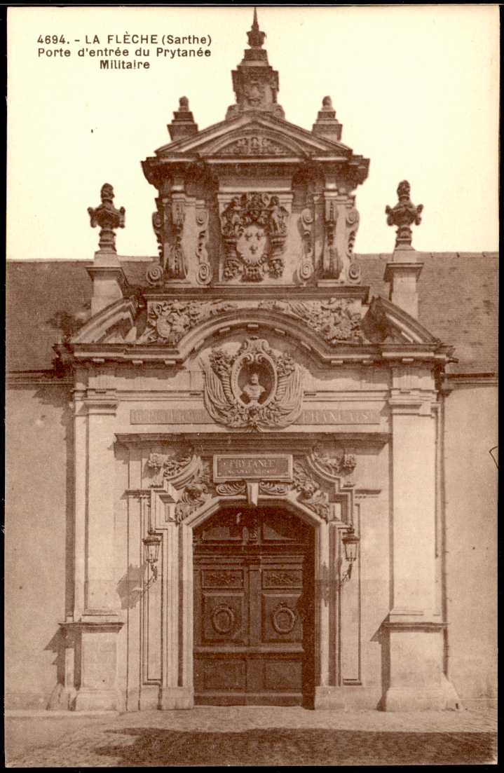 La Flèche - 1900-1945 - n°4694 Porte d'entrée du Prytanée Militaire